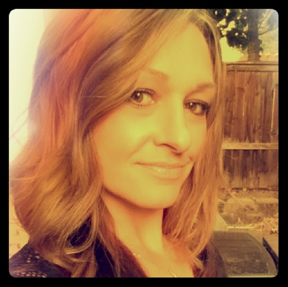 Meet your Posher, Tiffany - Picture 1 of 1
